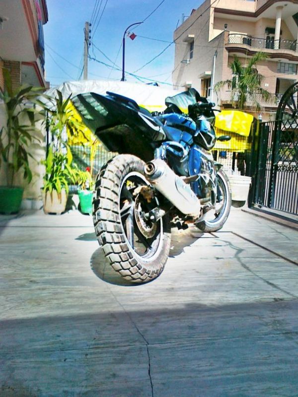 modified pulsar 220cc black colour